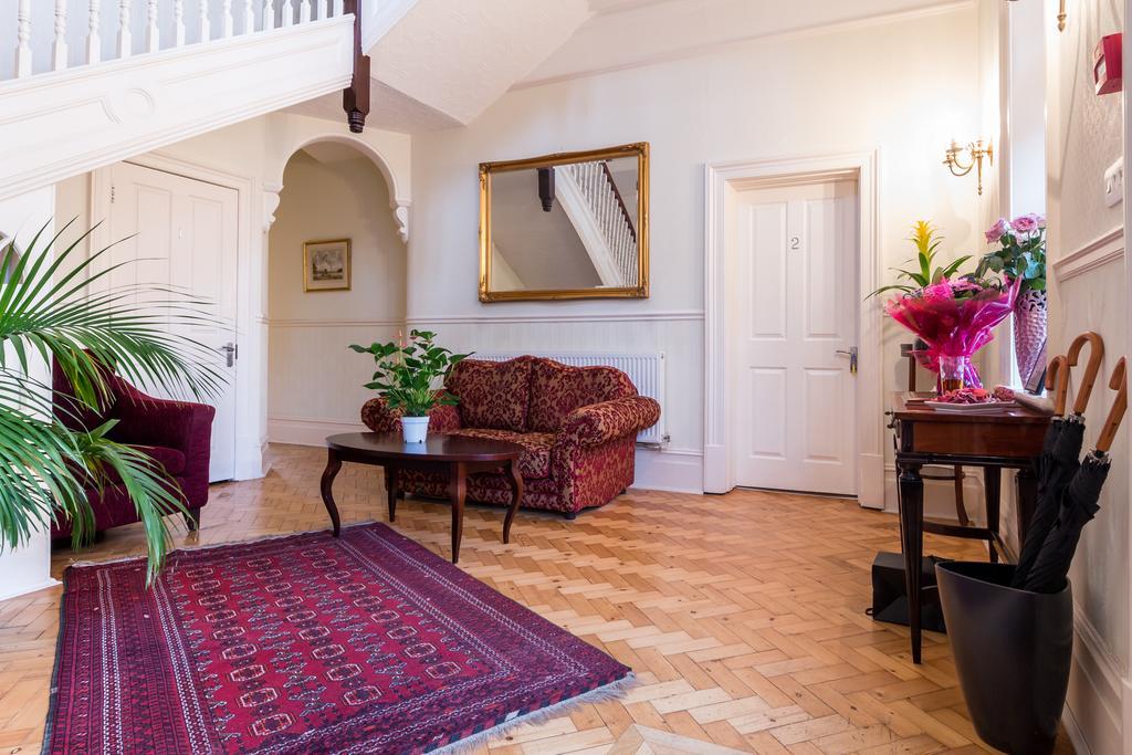 Villiers Lodge Surbiton Kültér fotó