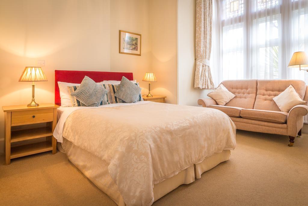 Villiers Lodge Surbiton Kültér fotó