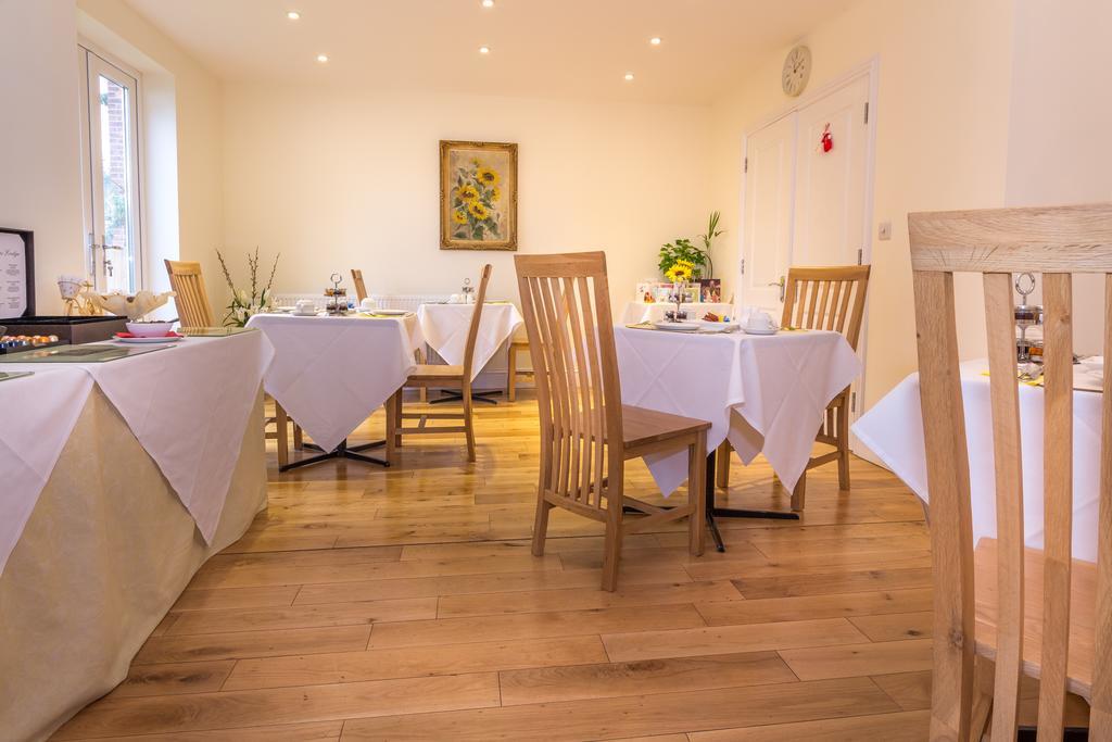 Villiers Lodge Surbiton Kültér fotó